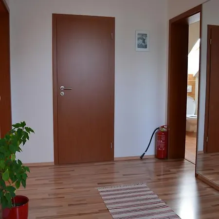 Family & Friends Housing Dolni Jircany